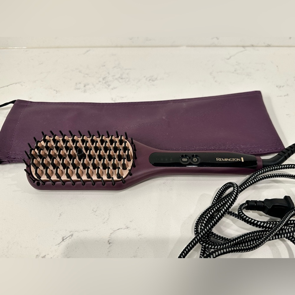 Remington straightening brush